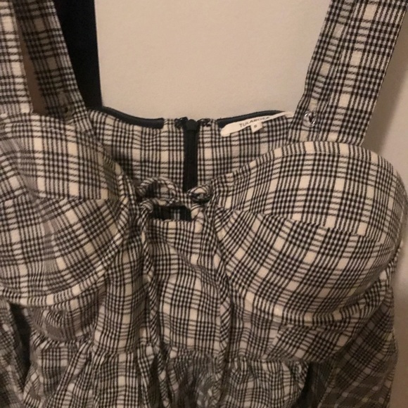 Tularosa revolve Elsie top size small - Picture 7 of 8